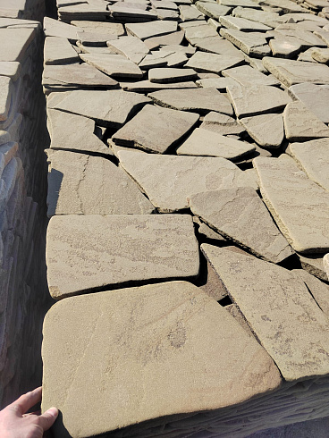 Kamenclub.ru: Песчаник пластушка галтованная серо-зеленая (3,0 см)  купить в Московской области песчаник серо-зеленый песчаник 18000 руб/м3   фото КАМЕНЬ КЛУБ