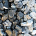 Kamenclub.ru: Щебень галтованный черный (мрамор) фр. 50-100 мм.  купить в Московской области мрамор черный с белыми прожилками щебень ландшафтный мраморный 15000 руб/т   фото КАМЕНЬ КЛУБ