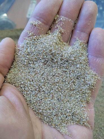 Кварцевый песок для площадок фр. 0,3 - 1 мм.  купить в Московской области фото Камень Клуб