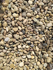 Kamenclub.ru: Галька речная окат рыжая фр. 20-40 мм. купить  в Московской области галька речная окатанная рыжая желтая серая округлая речная галька 5000 руб/т   фото КАМЕНЬ КЛУБ