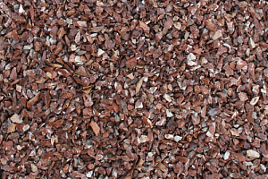 Kamenclub.ru: Мраморная крошка (щебень крошка розовый) фр. 3-5 мм.  купить в Московской области мрамор розовый, красный декоративная ландшафтная мраморная крошка 11500 руб/т   фото КАМЕНЬ КЛУБ