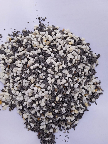 Kamenclub.ru: Мраморная крошка (щебень крошка микс : белый-черный-розовый) фр. 5-10 мм.  купить в Московской области мрамор белый, черный, розовый, разноцветный микс декоративная мраморная каменная крошка 12000 руб/т   фото КАМЕНЬ КЛУБ
