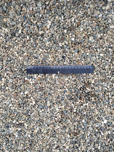 Kamenclub.ru: Галька речная окат (серая) фр.5-10 мм купить  в Московской области галька речная серая, серый, темно-серый, светло-серый, коричневый речная окатанная галька декоративная ландшатфная 5000 руб/т   фото КАМЕНЬ КЛУБ