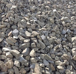 фото Щебень строительный (гравийный, гранитный, известняковый) фракции 40-70  в Московской области