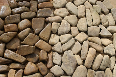 Kamenclub.ru: Песчаник брусчатка  купить в Московской области    5 500 руб/т   фото КАМЕНЬ КЛУБ