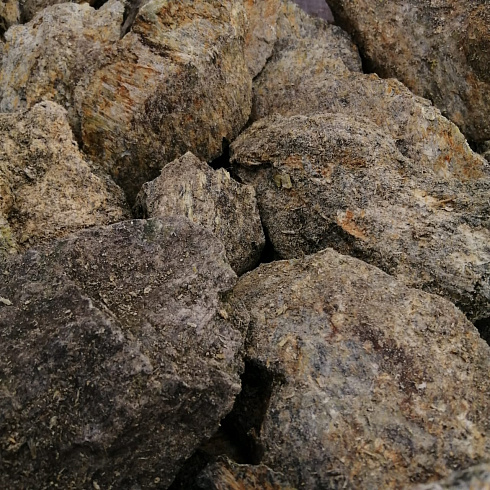 фото Змеевик салатовый  (фр. 70-100 мм)  купить в Московской области в интернет-портале КАМЕНЬ КЛУБ