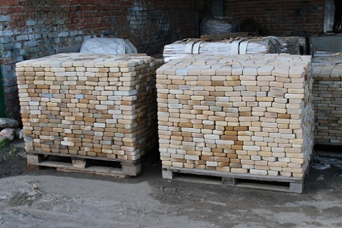 Kamenclub.ru: Песчаник брусчатка (Готика) art PSG-L-01  купить в Московской области    2300 руб/кв.м   фото КАМЕНЬ КЛУБ