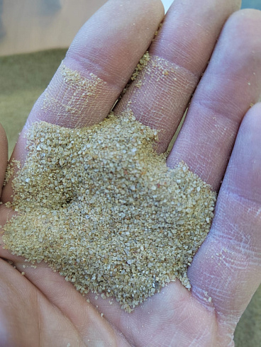 Кварцевый песок для площадок фр. 0,16-0,63 мм.  купить в Московской области фото Камень Клуб