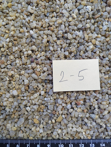Кварцевый песок для площадок фр. 2-5 мм.  купить в Московской области фото Камень Клуб