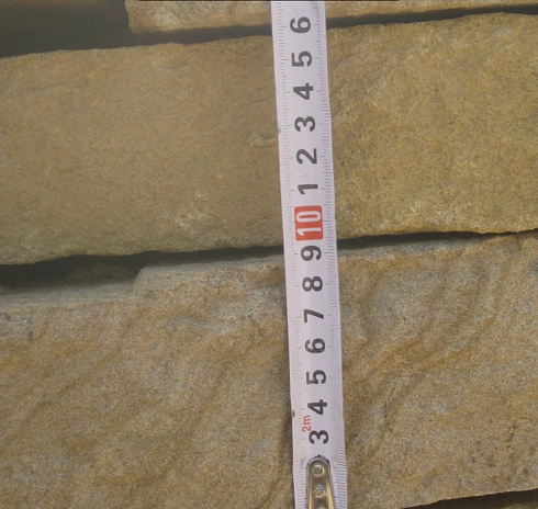 Kamenclub.ru: Песчаник пластушка желтый с рисунком (7-15 см)  купить в Московской области плитняк - пластушка - бут желтый песчаник 10200 руб/м3   фото КАМЕНЬ КЛУБ