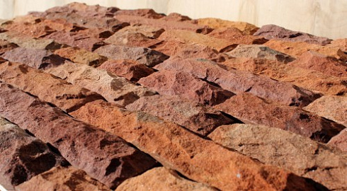 Kamenclub.ru: Песчаник (красный дракон) art PSK-5-03  купить в Московской области    3350 руб/кв.м   фото КАМЕНЬ КЛУБ