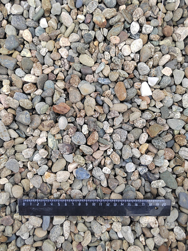 Kamenclub.ru: Галька речная окат (серая) фр.10-20 мм купить  в Московской области галька речная серая, серый, темно-серый, светло-серый, коричневый ландшафтная декоративная речная окатанная округлая галька 5000 руб/т   фото КАМЕНЬ КЛУБ