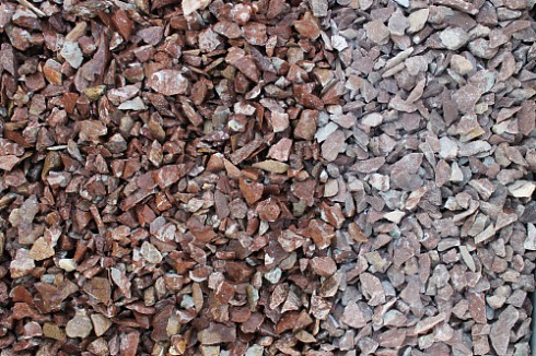 Kamenclub.ru: Мраморная крошка (щебень крошка розовый) фр. 10-20 мм.  купить в Московской области мрамор розовый, красный каменная декоративная крошка ландшафтная 11000 руб/т   фото КАМЕНЬ КЛУБ