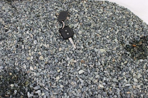 Kamenclub.ru: Щебень крошка зеленый (змеевик) фр. 5-10 мм  купить в Московской области змеевик зеленый, салатовый ландшафтный декоративный щебень крошка 7 200 руб/т   фото КАМЕНЬ КЛУБ