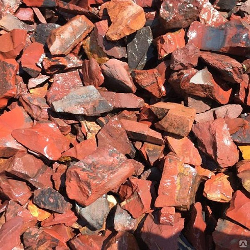 Kamenclub.ru: Щебень крошка красный (ЯШМА) фр. 5-10 мм.  купить в Московской области крошка каменная яшмы красный, бордовый, темно-красный декоративная крошка ландшафтная каменная яшмоидная 8500 руб/т   фото КАМЕНЬ КЛУБ