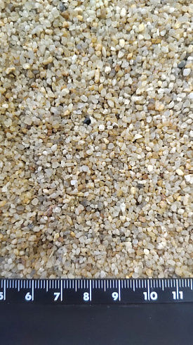 Кварцевый песок для площадок фр. 0,8 - 2 мм.  купить в Московской области фото Камень Клуб